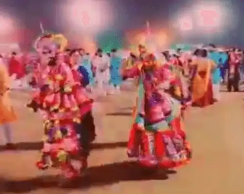 Aek Vanjari Juln Jultiti Gujarati Garba Navratri-Status
