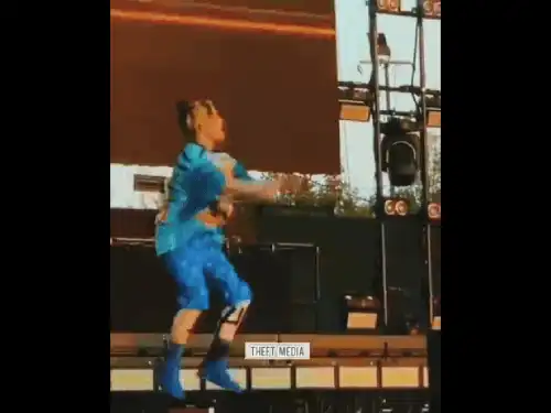 Billie eilish live concert leg broken Hollywood Whatsapp Status