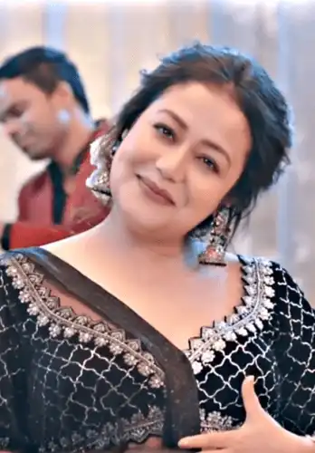 Hatha_Vichh_Hove_Tera_Hath_Song-Neha_Kakkar-Status_Video_thumbnail.webp